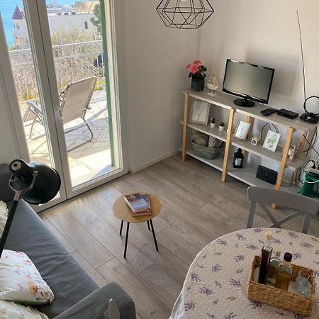 Kn House With Two Apartments Near Sea Rogoznica  Buitenkant foto