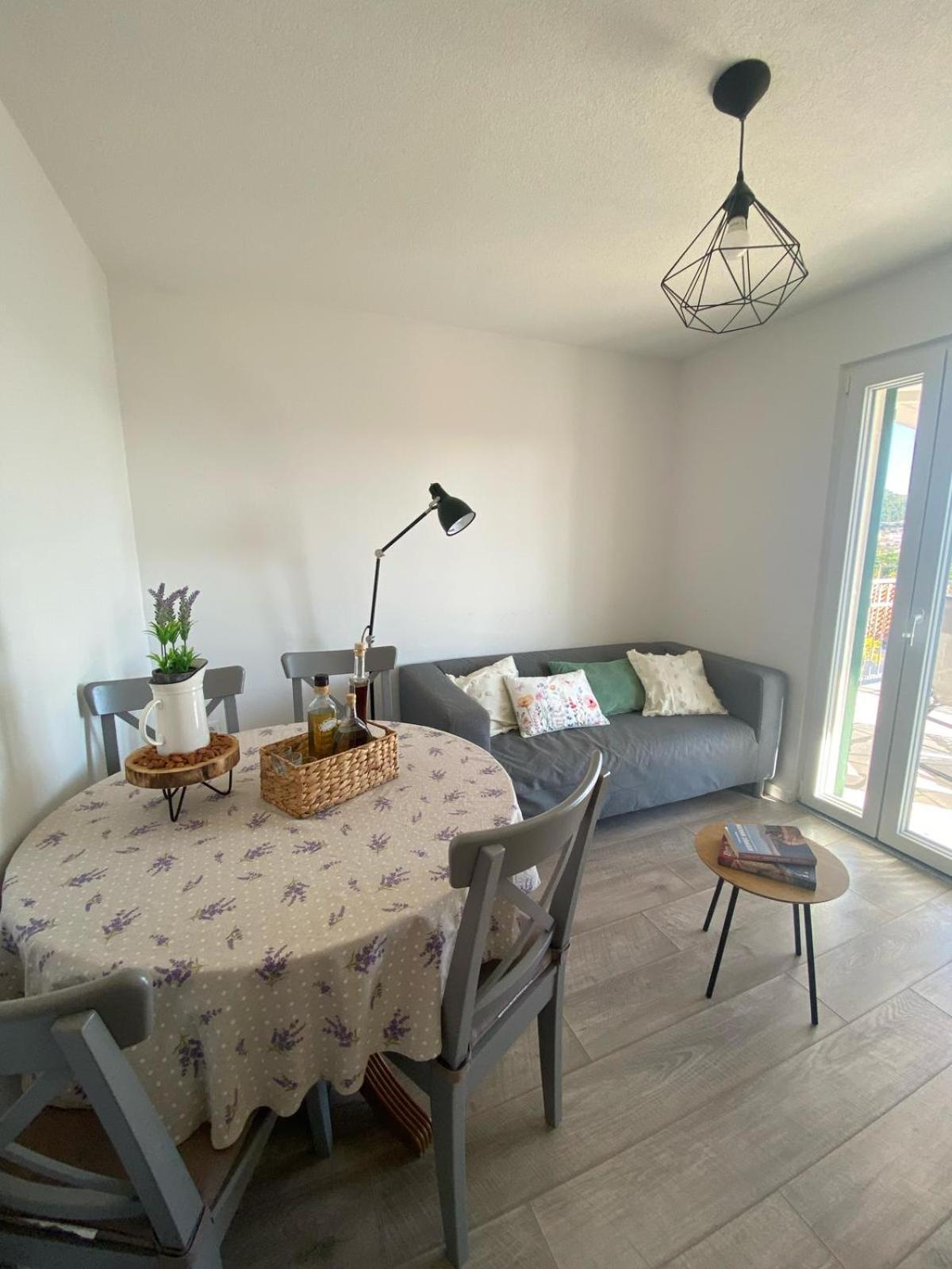 Kn House With Two Apartments Near Sea Rogoznica  Buitenkant foto